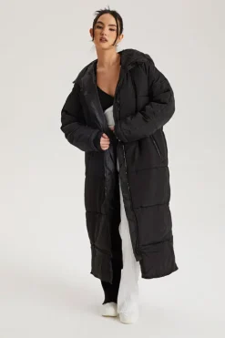 Black Longline Puffa Jacket | Urban Bliss clothing