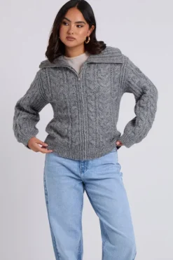 Chunky Cable Zip Up Cardigan