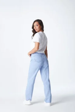 Juni Ripped Mom Jeans
