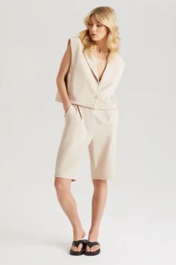 Stone Tailored Bermuda Short